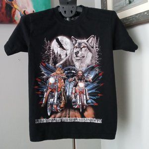 La Voila "Legends live where legends roam"  Biker graphic Tee